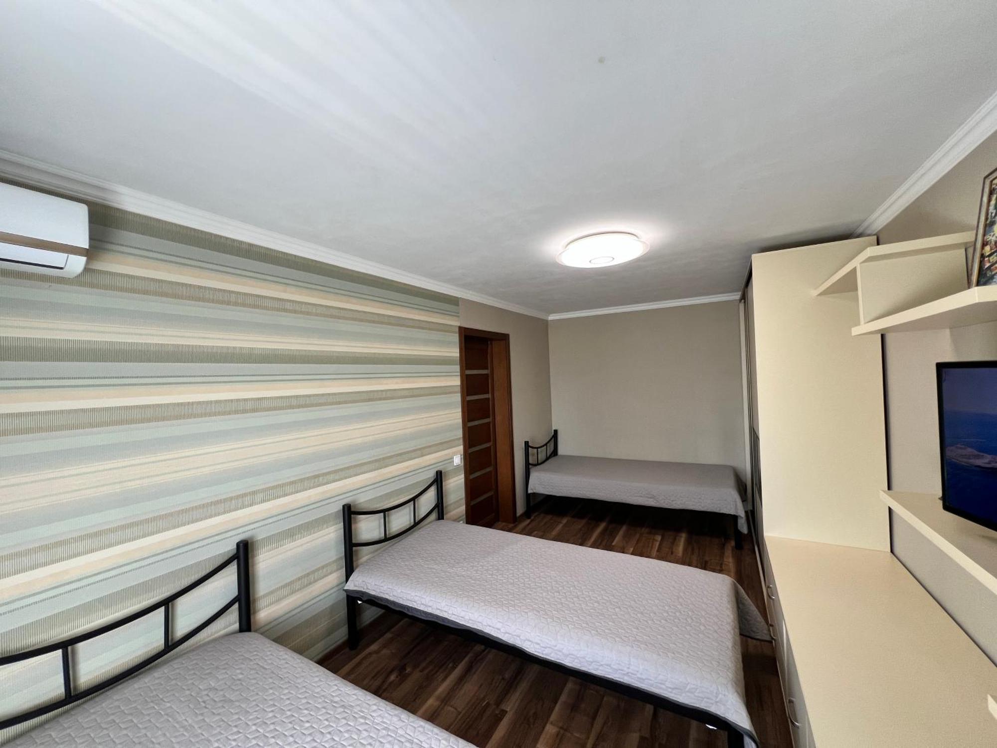 Seven Hotel Vyshneve Luaran gambar