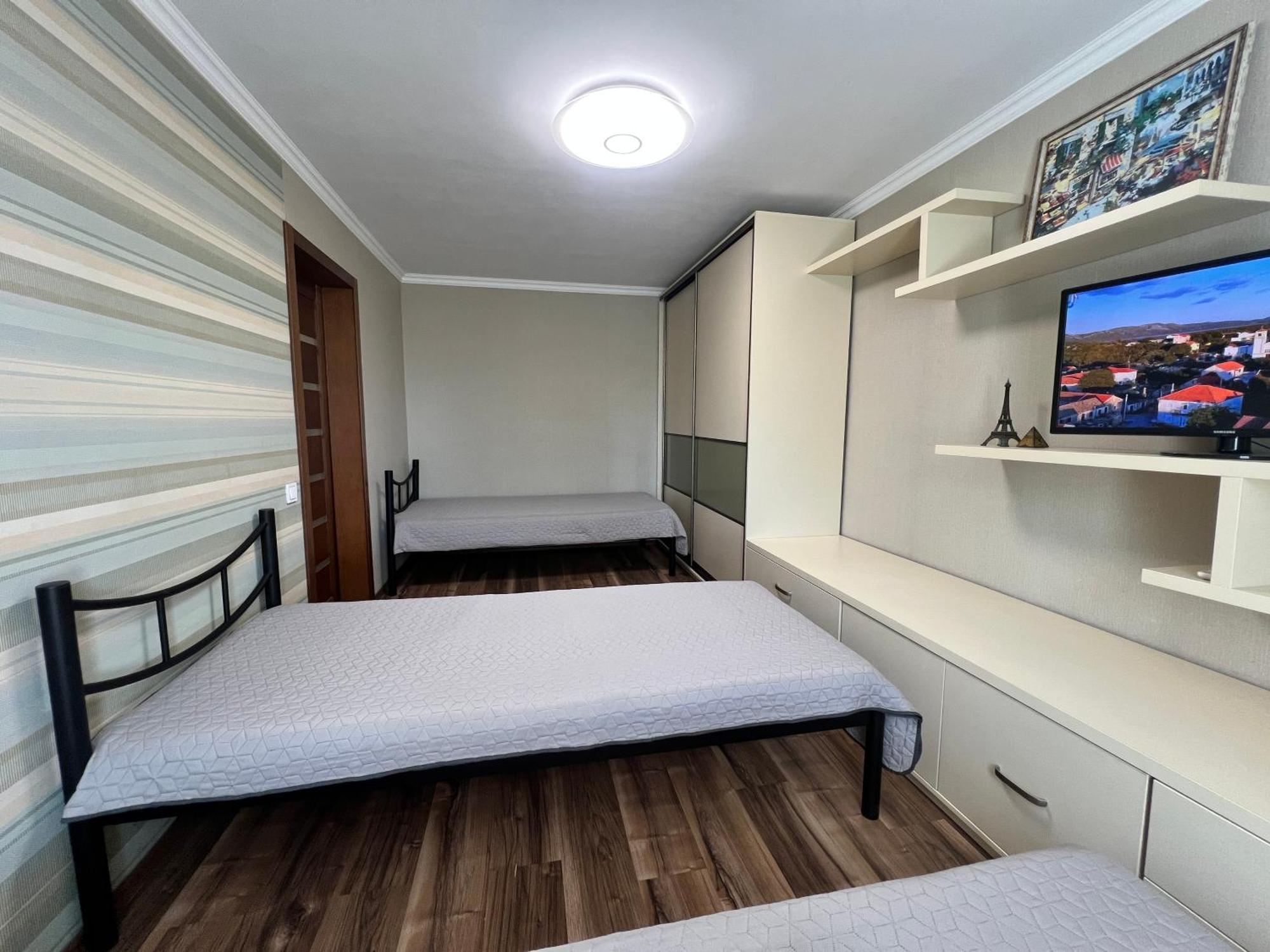 Seven Hotel Vyshneve Luaran gambar