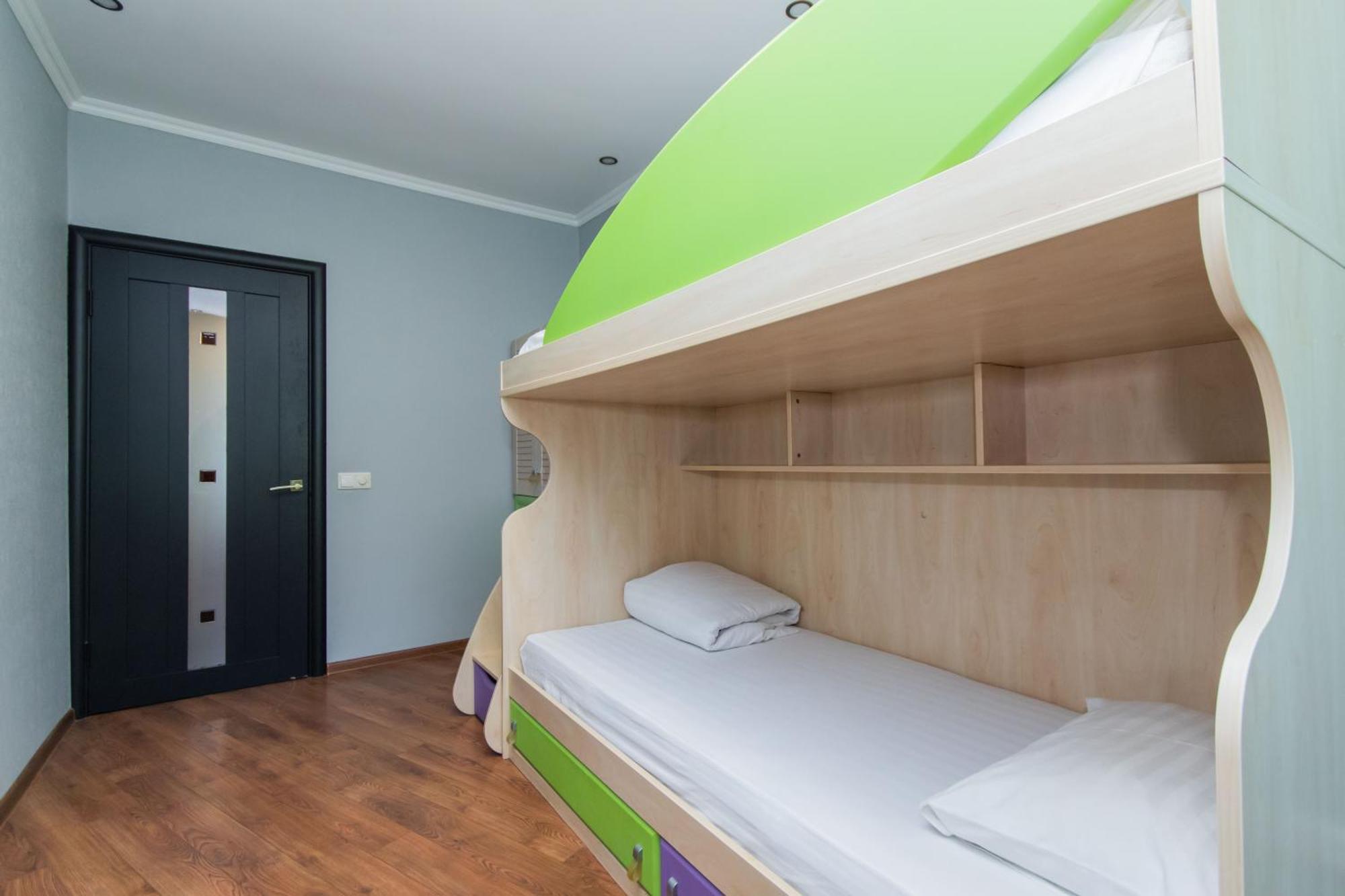 Seven Hotel Vyshneve Luaran gambar